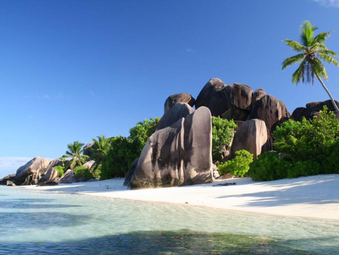 Bãi biển Anse Source d'Argent tại Seychelles thuộc vùng Ấn Độ Dương